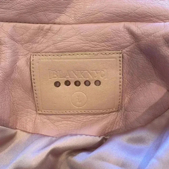 NWT Blank NYC Pink Faux Leather Moto Biker Jacket Zip Up Collared Mauve Sz L - Picture 12 of 16
